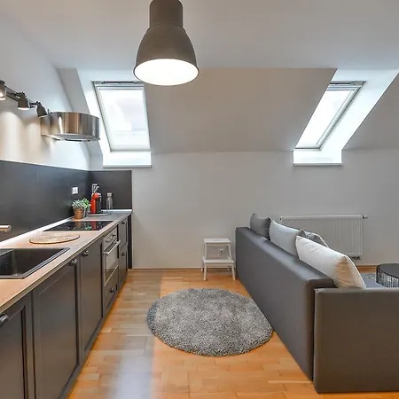 Luxury Flat Center